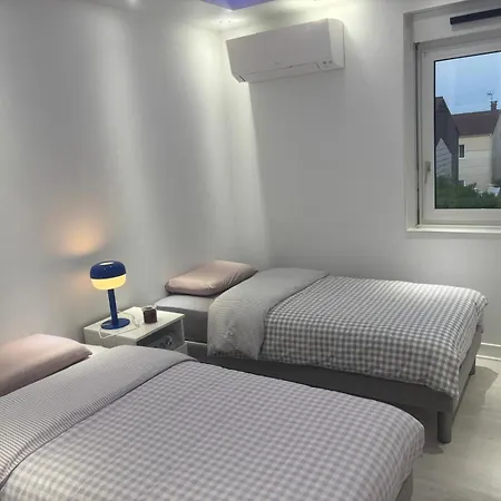 Maison Moderne Au Coeur De La Champagne *